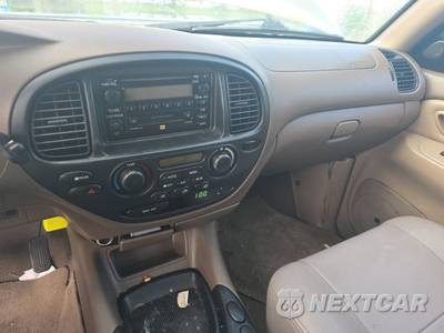 2002 Toyota Sequoia SR5 - zdjęcie 11 z 19 - miniatura