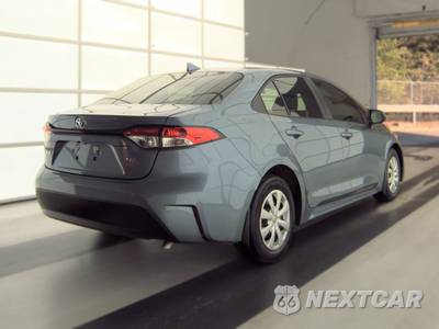 2026 Toyota Corolla LE Sedan - zdjęcie 4 z 34 - miniatura