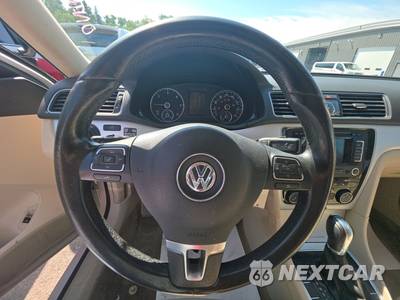 2013 Volkswagen Passat TDI SE w/Sunroof & Navigation - zdjęcie 10 z 39 - miniatura