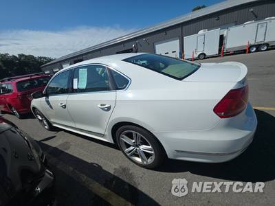 2013 Volkswagen Passat TDI SE w/Sunroof & Navigation - zdjęcie 6 z 39 - miniatura