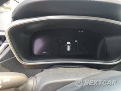 2026 Toyota Corolla Cross XLE - zdjęcie 12 z 18 - miniatura