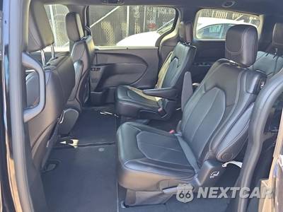 2026 Chrysler Pacifica Select 121.6" WB - zdjęcie 16 z 27 - miniatura