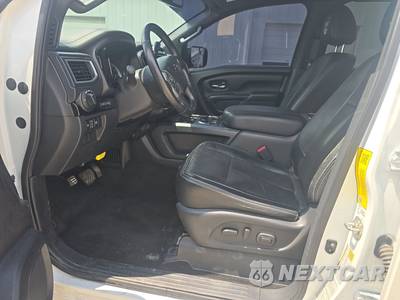 2019 Nissan TITAN SV Crew Cab Short Bed - zdjęcie 7 z 24 - miniatura