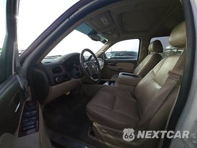 2013 Chevrolet Avalanche LTZ Crew Cab Short Bed 1LZ - zdjęcie 7 z 36 - miniatura