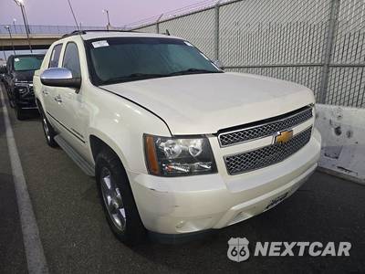 2013 Chevrolet Avalanche LTZ Crew Cab Short Bed 1LZ - zdjęcie 3 z 36 - miniatura