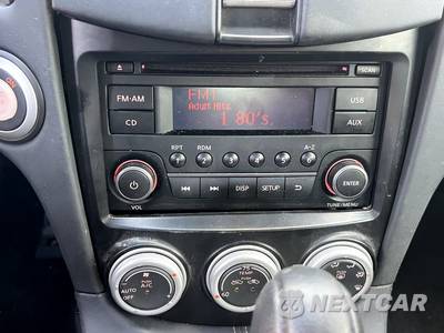 2016 Nissan 370Z Coupe - zdjęcie 17 z 18 - miniatura