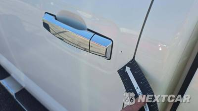 2017 Nissan TITAN SV Crew Cab Short Bed - zdjęcie 46 z 55 - miniatura