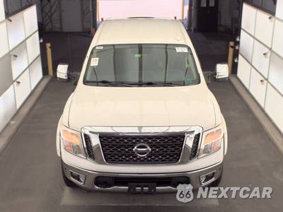 2017 Nissan TITAN SV Crew Cab Short Bed - zdjęcie 2 z 55 - miniatura