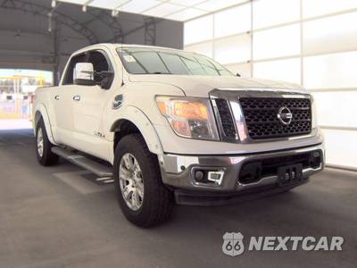 2017 Nissan TITAN SV Crew Cab Short Bed - zdjęcie 3 z 55 - miniatura