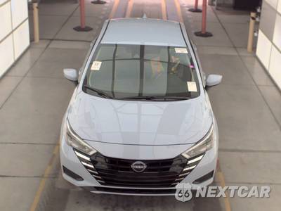 2025 Nissan Versa SV - zdjęcie 2 z 21 - miniatura