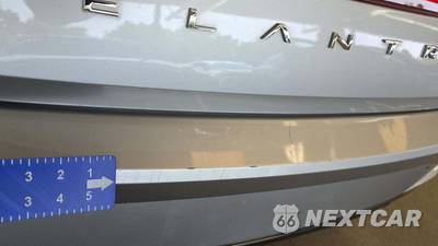 2022 Hyundai Elantra Limited - zdjęcie 22 z 25 - miniatura