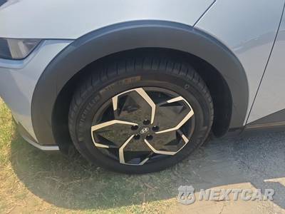 2024 Hyundai IONIQ 5 SEL - zdjęcie 17 z 33 - miniatura