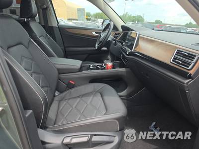 2025 Volkswagen Atlas 2.0T SE w/Technology - zdjęcie 8 z 20 - miniatura