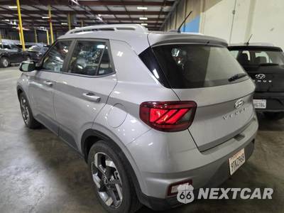 2025 Hyundai Venue SEL - zdjęcie 11 z 27 - miniatura