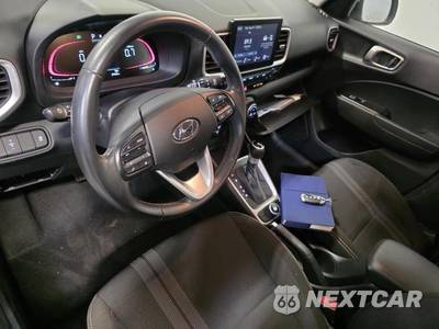 2025 Hyundai Venue SEL - zdjęcie 22 z 26 - miniatura
