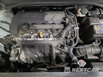 2025 Hyundai Venue SEL - zdjęcie 7 z 26 - miniatura