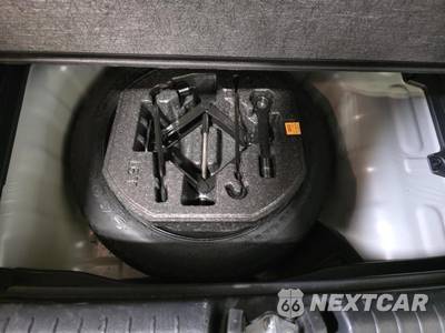 2025 Hyundai Venue SEL - zdjęcie 5 z 26 - miniatura