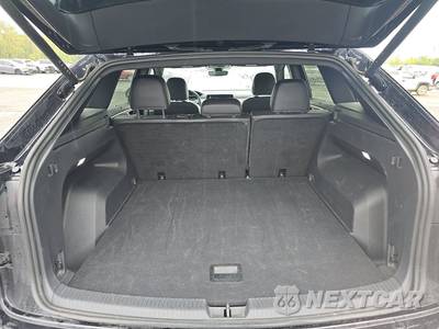 2025 Volkswagen Atlas Cross Sport 2.0T SE w/Technology - zdjęcie 16 z 31 - miniatura