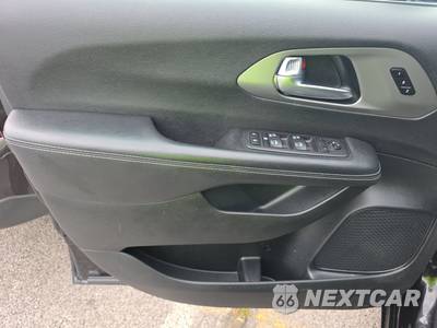 2025 Chrysler Pacifica Select 121.6" WB - zdjęcie 9 z 36 - miniatura
