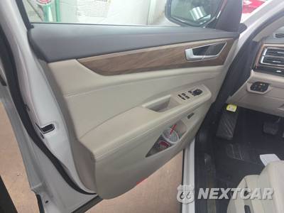 2025 Volkswagen Atlas 2.0T SE w/Technology - zdjęcie 9 z 31 - miniatura