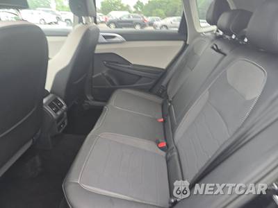 2025 Volkswagen Taos SE - zdjęcie 13 z 27 - miniatura