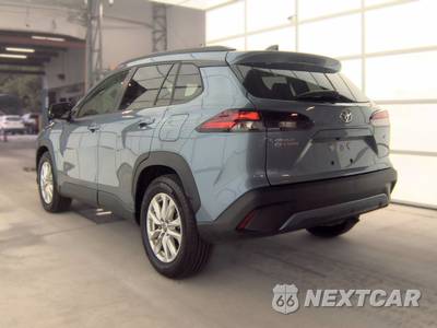 2026 Toyota Corolla Cross LE - zdjęcie 6 z 26 - miniatura