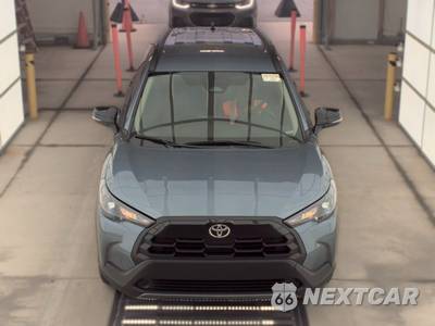 2026 Toyota Corolla Cross LE - zdjęcie 2 z 26 - miniatura