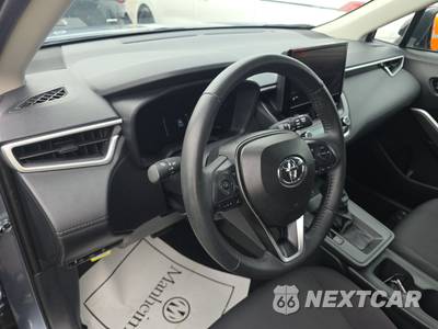 2026 Toyota Corolla Cross LE - zdjęcie 11 z 26 - miniatura