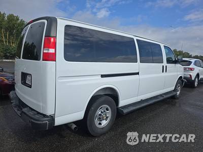 2025 Chevrolet Express 3500 Passenger Van LT 1LT 155.1" WB - zdjęcie 4 z 32 - miniatura