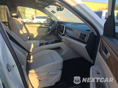 2025 Volkswagen Atlas 2.0T SE w/Technology - zdjęcie 8 z 25 - miniatura