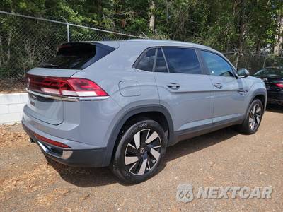 2025 Volkswagen Atlas Cross Sport 2.0T SE w/Technology - zdjęcie 4 z 21 - miniatura