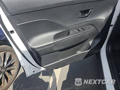 2025 Hyundai Kona SEL - zdjęcie 9 z 23 - miniatura