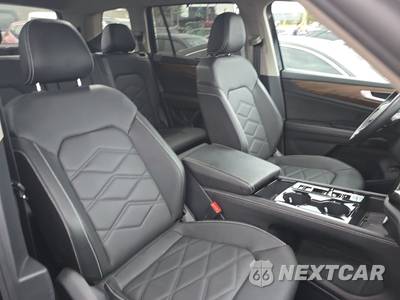 2025 Volkswagen Atlas 2.0T SE w/Technology - zdjęcie 8 z 31 - miniatura