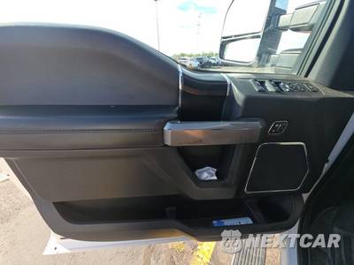 2019 Ford Super Duty F-350 Platinum Crew Cab Long Bed - zdjęcie 9 z 42 - miniatura
