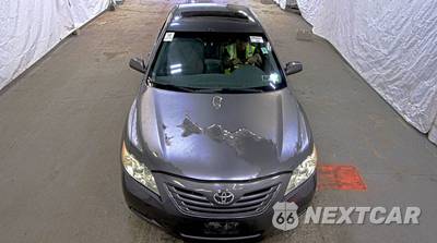 2009 Toyota Camry XLE - zdjęcie 2 z 31 - miniatura