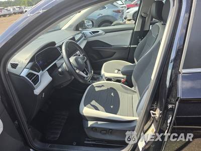 2025 Volkswagen Taos SE - zdjęcie 4 z 25 - miniatura