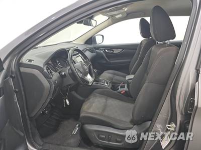 2021 Nissan Rogue Sport SV - zdjęcie 7 z 46 - miniatura