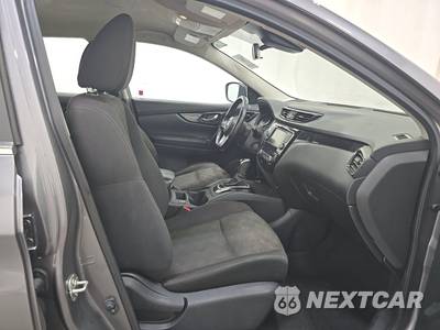 2021 Nissan Rogue Sport SV - zdjęcie 8 z 46 - miniatura