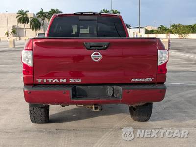 2017 Nissan TITAN XD PRO-4X Crew Cab Medium Bed - zdjęcie 14 z 62 - miniatura
