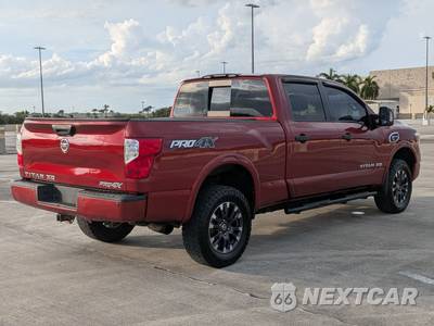 2017 Nissan TITAN XD PRO-4X Crew Cab Medium Bed - zdjęcie 15 z 62 - miniatura