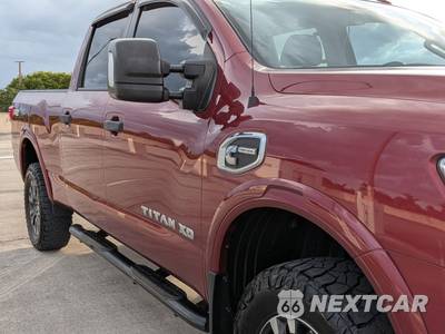2017 Nissan TITAN XD PRO-4X Crew Cab Medium Bed - zdjęcie 21 z 62 - miniatura