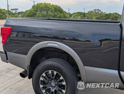 2017 Nissan TITAN XD PRO-4X Crew Cab Medium Bed - zdjęcie 23 z 47 - miniatura