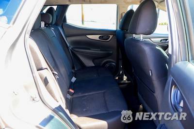 2021 Nissan Rogue Sport S - zdjęcie 15 z 44 - miniatura