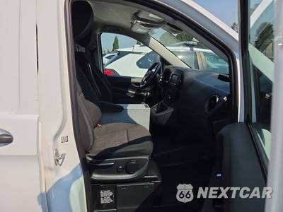 2019 Mercedes-Benz Metris Cargo Van 126.0" WB - zdjęcie 8 z 48 - miniatura