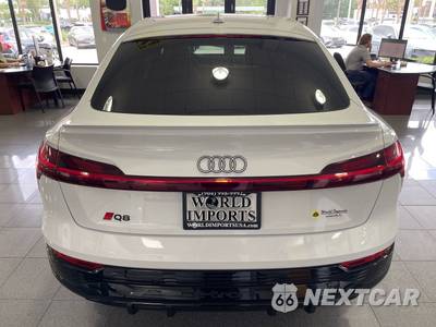 2024 Audi Q8 Sportback e-tron S line Premium - zdjęcie 4 z 52 - miniatura
