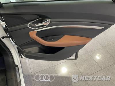 2024 Audi Q8 Sportback e-tron S line Premium - zdjęcie 43 z 52 - miniatura