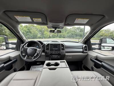 2022 Ford Super Duty F-250 XL Crew Cab Long Bed - zdjęcie 40 z 45 - miniatura