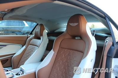 2026 Aston Martin Vanquish Convertible - zdjęcie 10 z 21 - miniatura