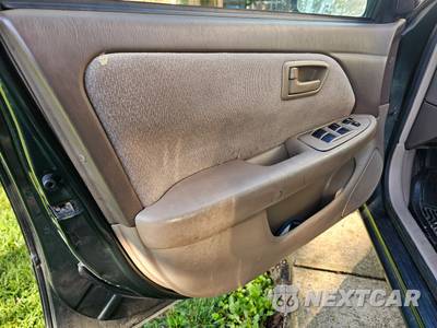 2001 Toyota Camry LE - zdjęcie 15 z 23 - miniatura
