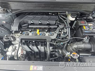 2025 Hyundai Venue SEL - zdjęcie 15 z 26 - miniatura